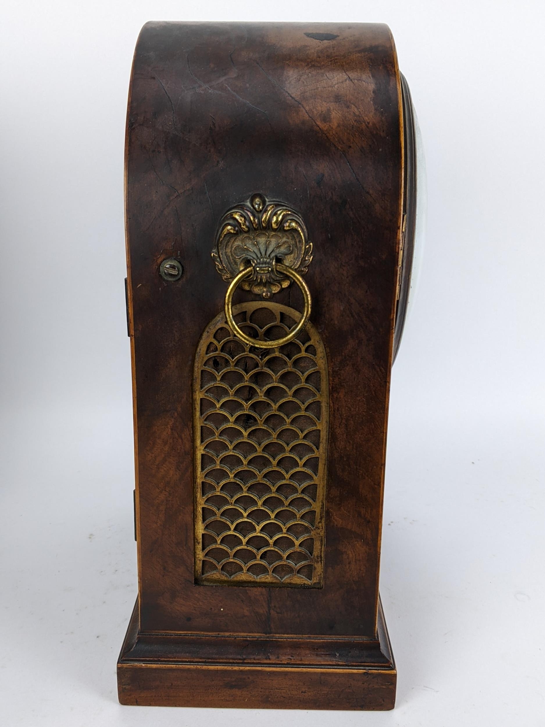 A Regency mahogany bracket clock having an arched top case with boxwood string inlaid, two ring - Image 4 of 7