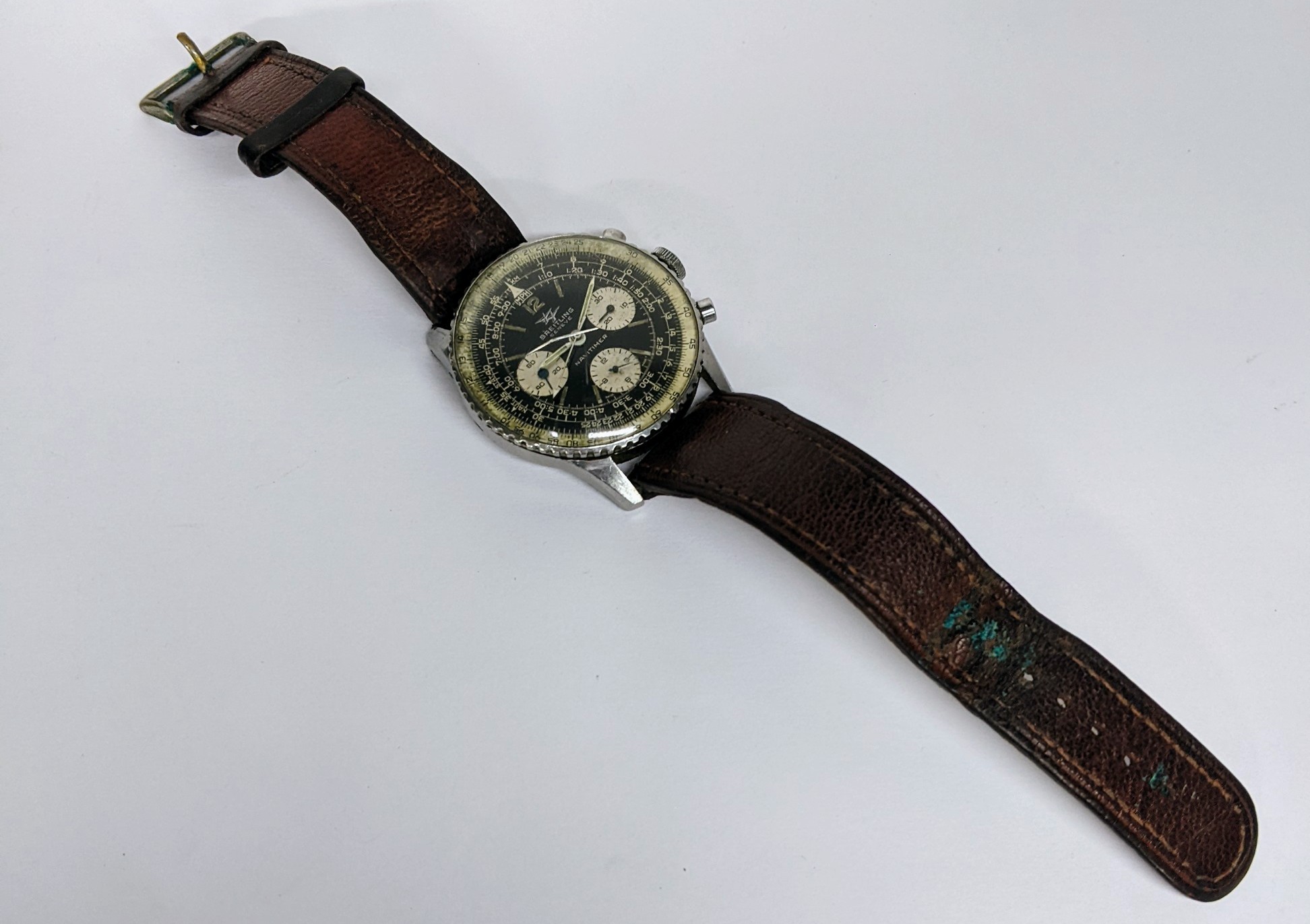 A Breitling Navitimer chronograph manual wind, gents stainless steel wristwatch, circa 1960s, having - Image 2 of 4