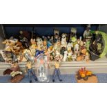 A mixed lot to include a Hasbro Starwars figure, boot ornaments, figurines playing musical