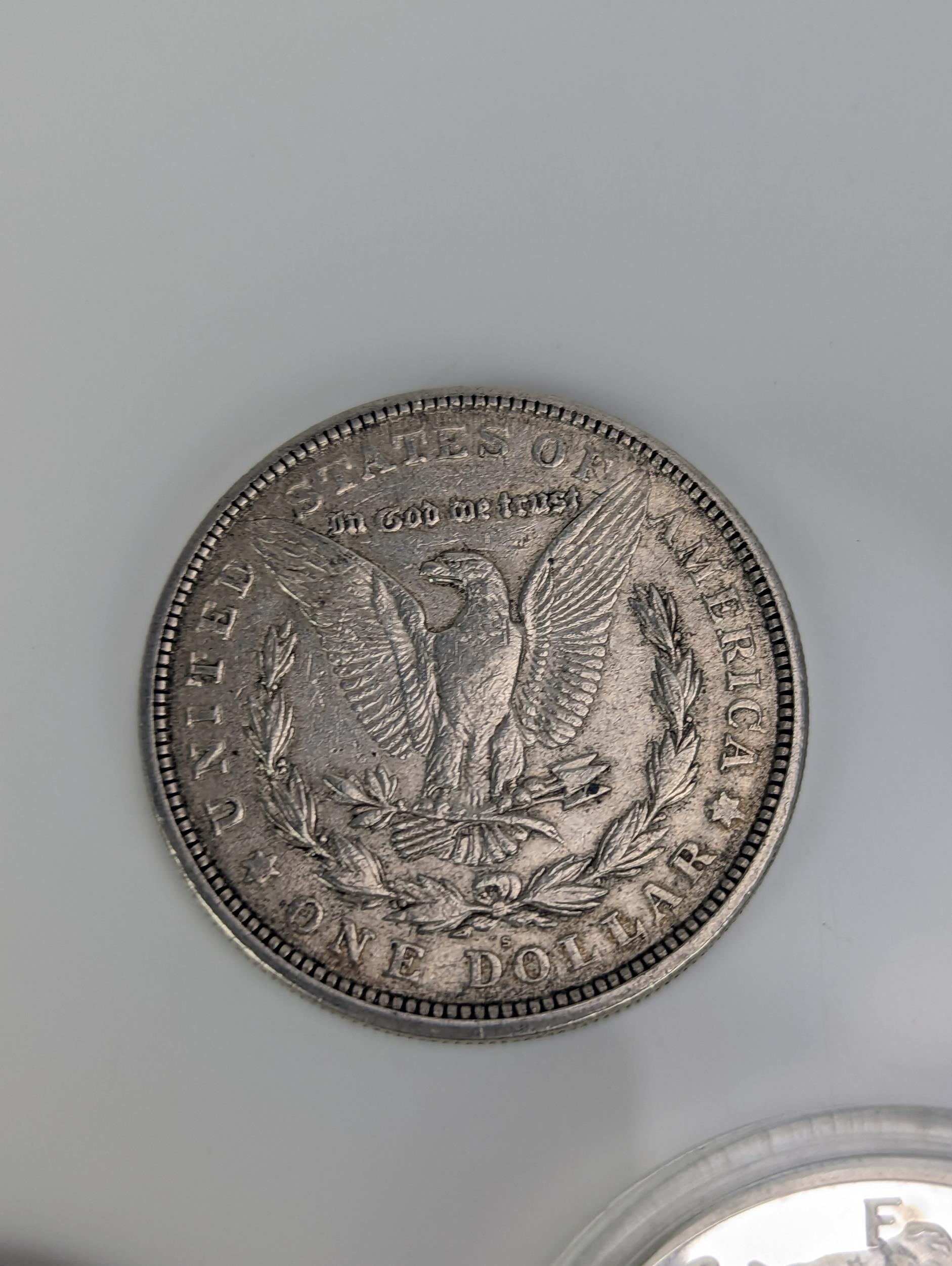 United States of America - 1880 and 1921 'Morgan' Dollar along with 1922, 1925 and 1926 'Peace' - Image 4 of 14