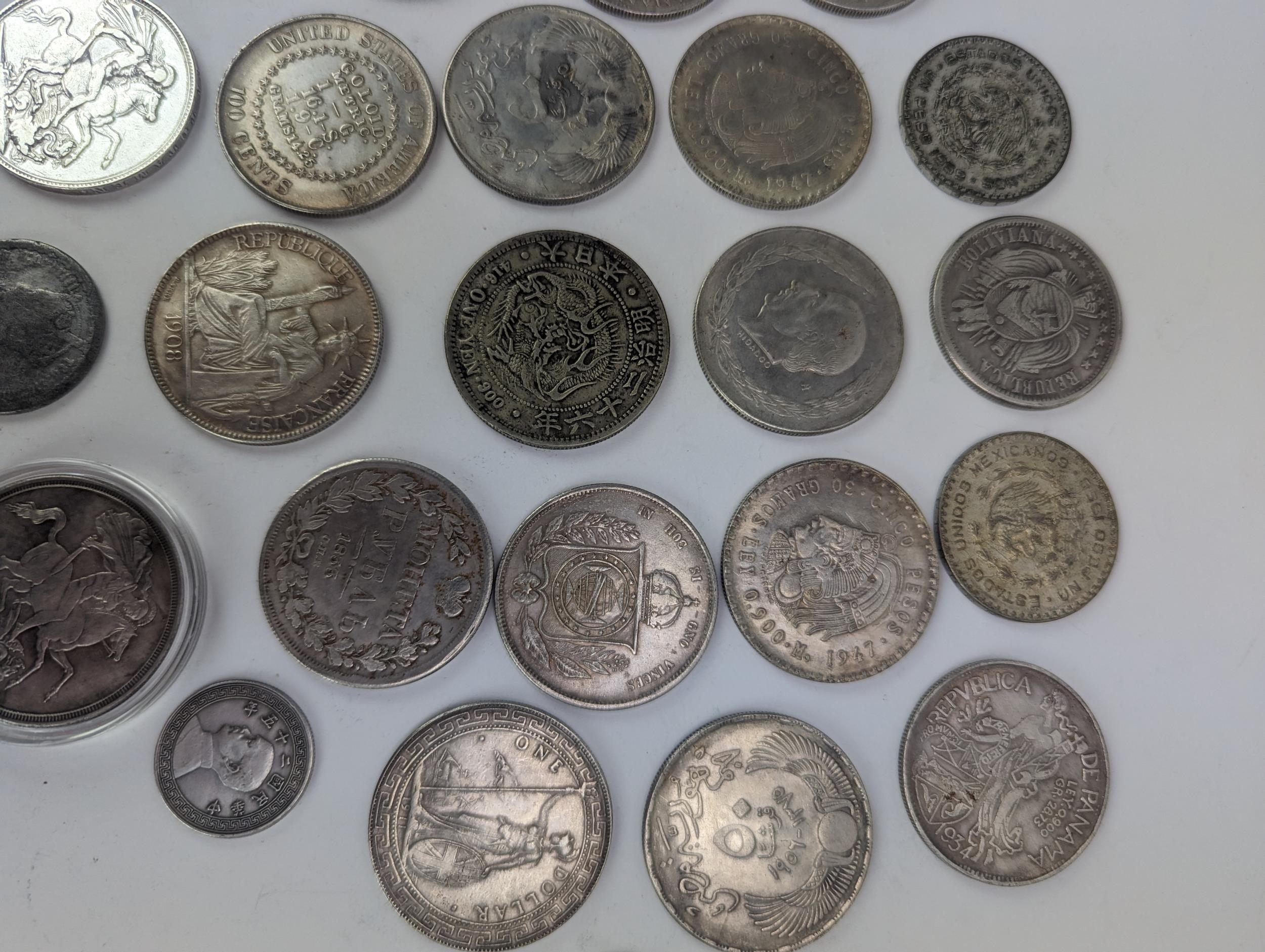 A group of Replica coins to include 1833 Russian Rubel, 'Junk Dollar', 1879 Goloid 100 cents, 1911 - Image 5 of 7