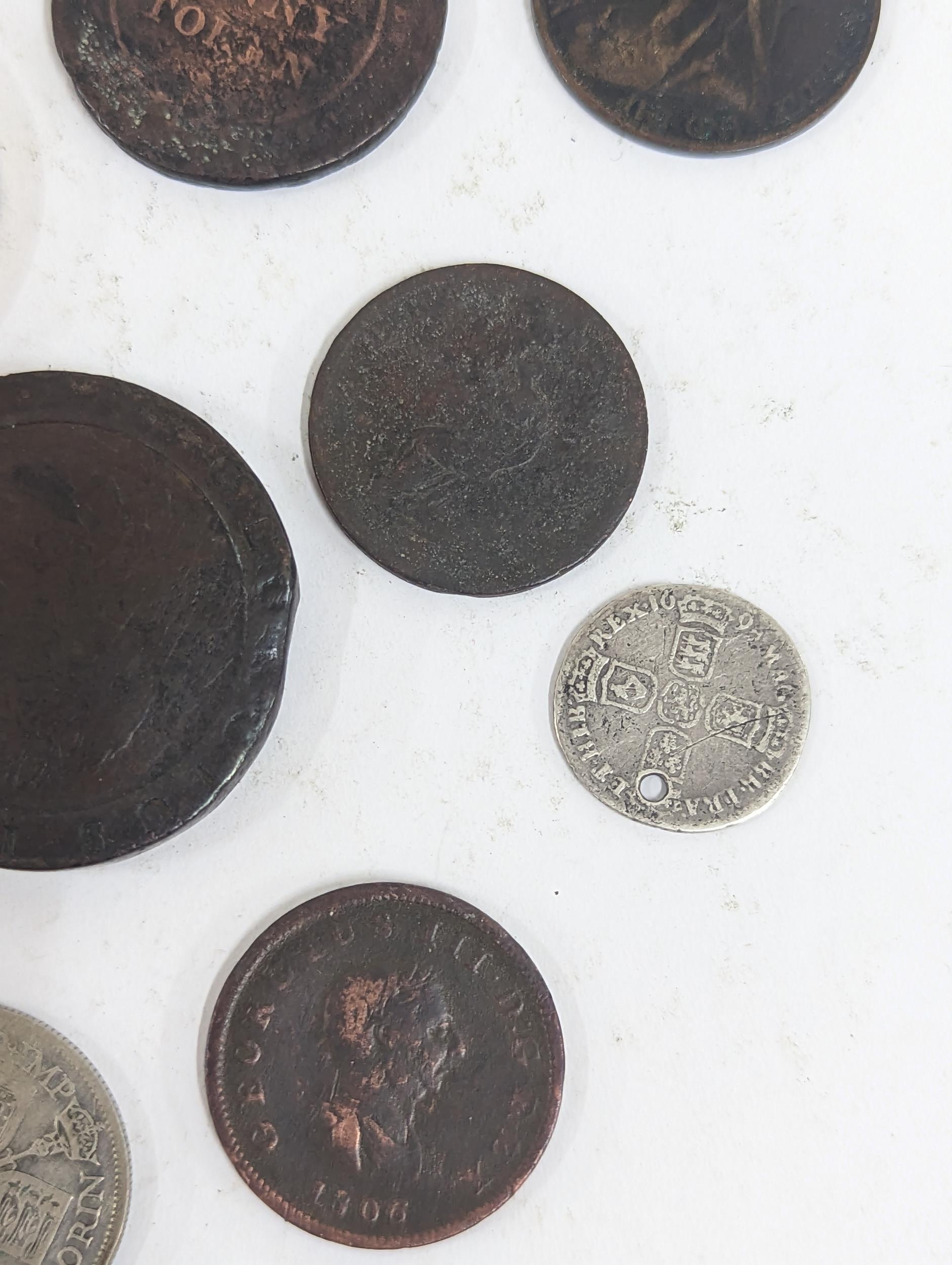 Mixed coinage to include a William III 169* silver sixpence A/F and copper examples, Cartwheel - Image 12 of 13