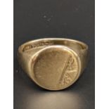 A 9ct gold signet ring, total weight 5.4g Location: