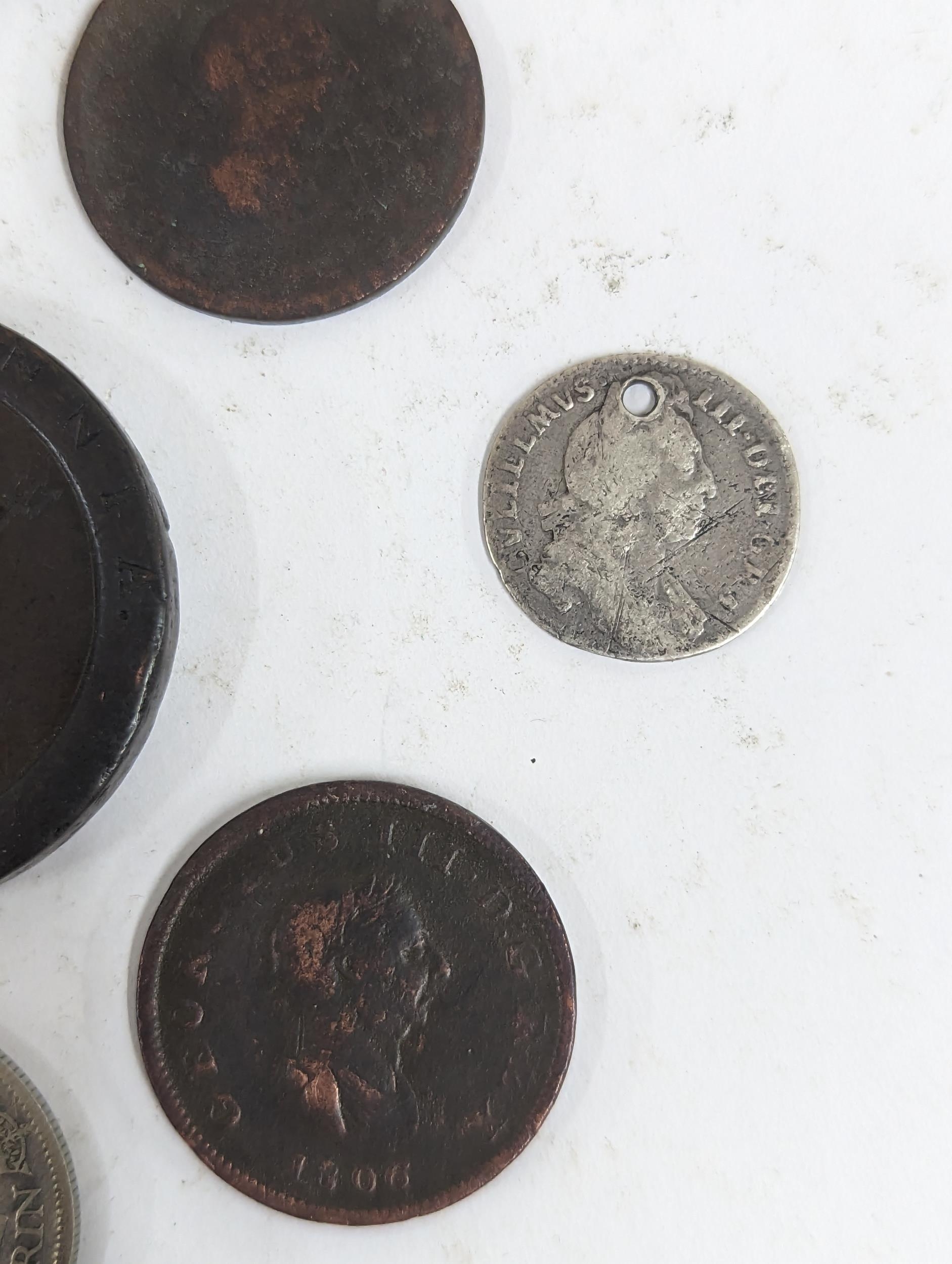 Mixed coinage to include a William III 169* silver sixpence A/F and copper examples, Cartwheel - Image 9 of 13