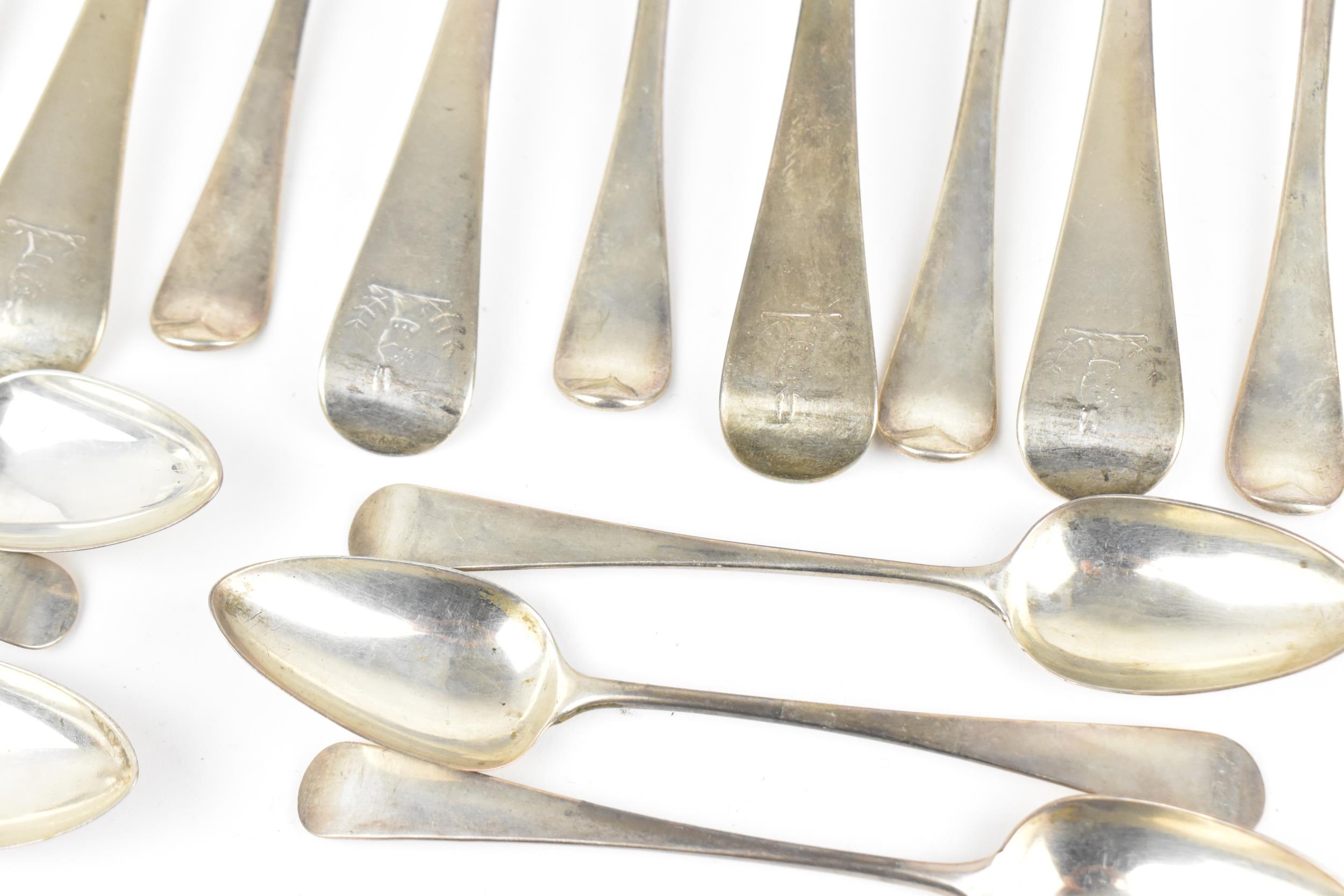 A small collection of late Georgian silver cutlery, comprising six tablespoons, makers initials B.T, - Image 2 of 6