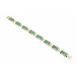 A Chinese 14ct yellow gold and green jade bracelet, with rectangular links, the clasp with Chinese