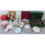 A mixed lot to include Japanese Kutani, Royal Doulton Worcester collectors plate, boxed set of
