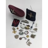 A collection of WWII and later military and other items to include British Parachute Regiment beret,