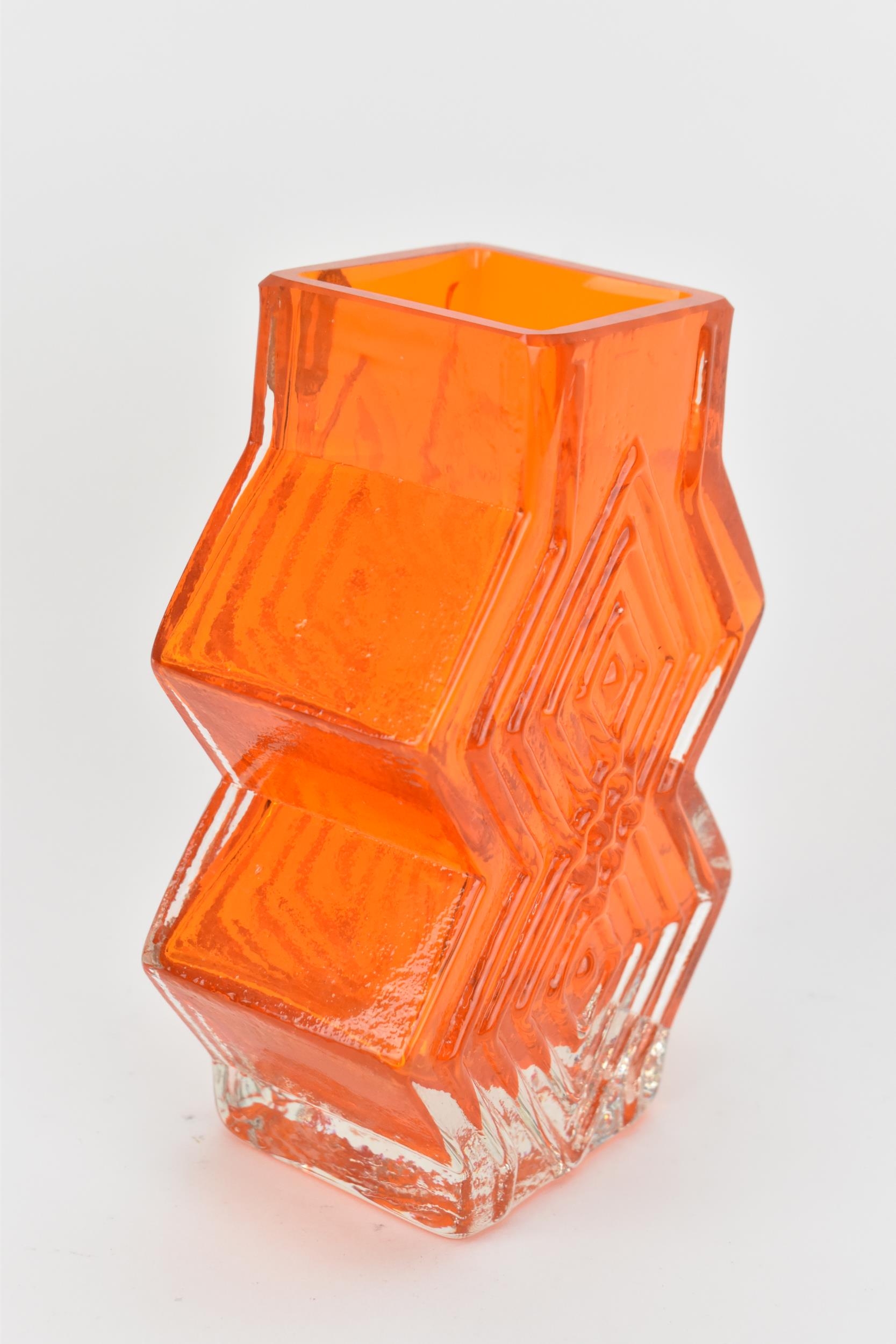 A Whitefriars tangerine 'double diamond' vase designed by Geoffrey Baxter, pattern 9759, with - Image 3 of 5