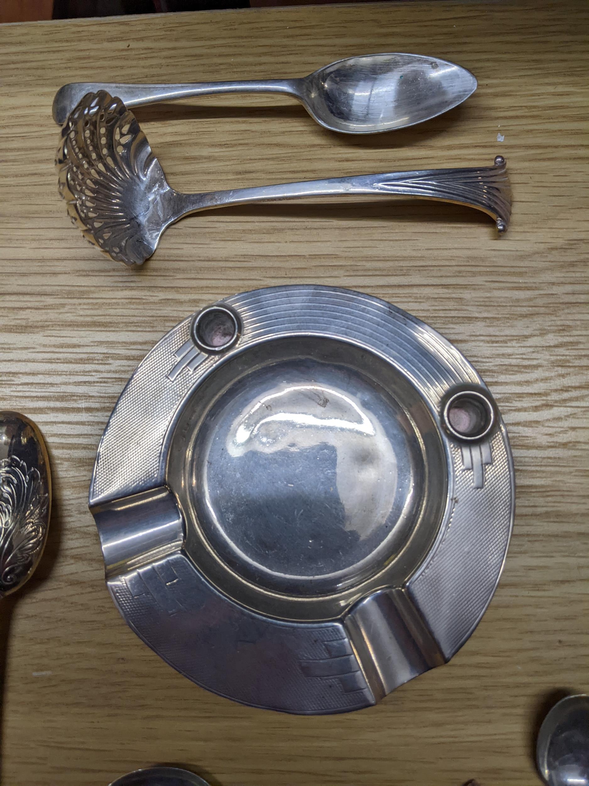 A selection of silver and silver plated items to include a Russian picture back spoon, Art Deco - Image 5 of 5