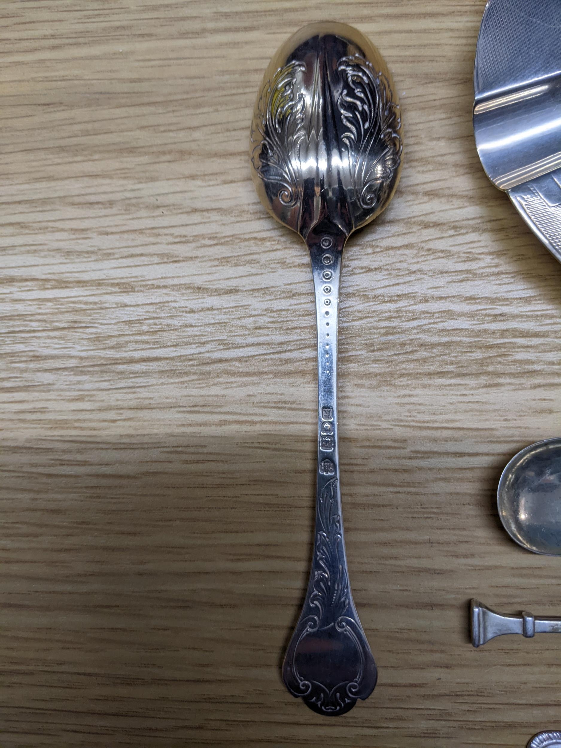 A selection of silver and silver plated items to include a Russian picture back spoon, Art Deco - Image 3 of 5