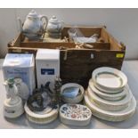 Ceramics to include a Royal Doulton Rondelay pattern dinner service, a Royal Doulton Snowman on a