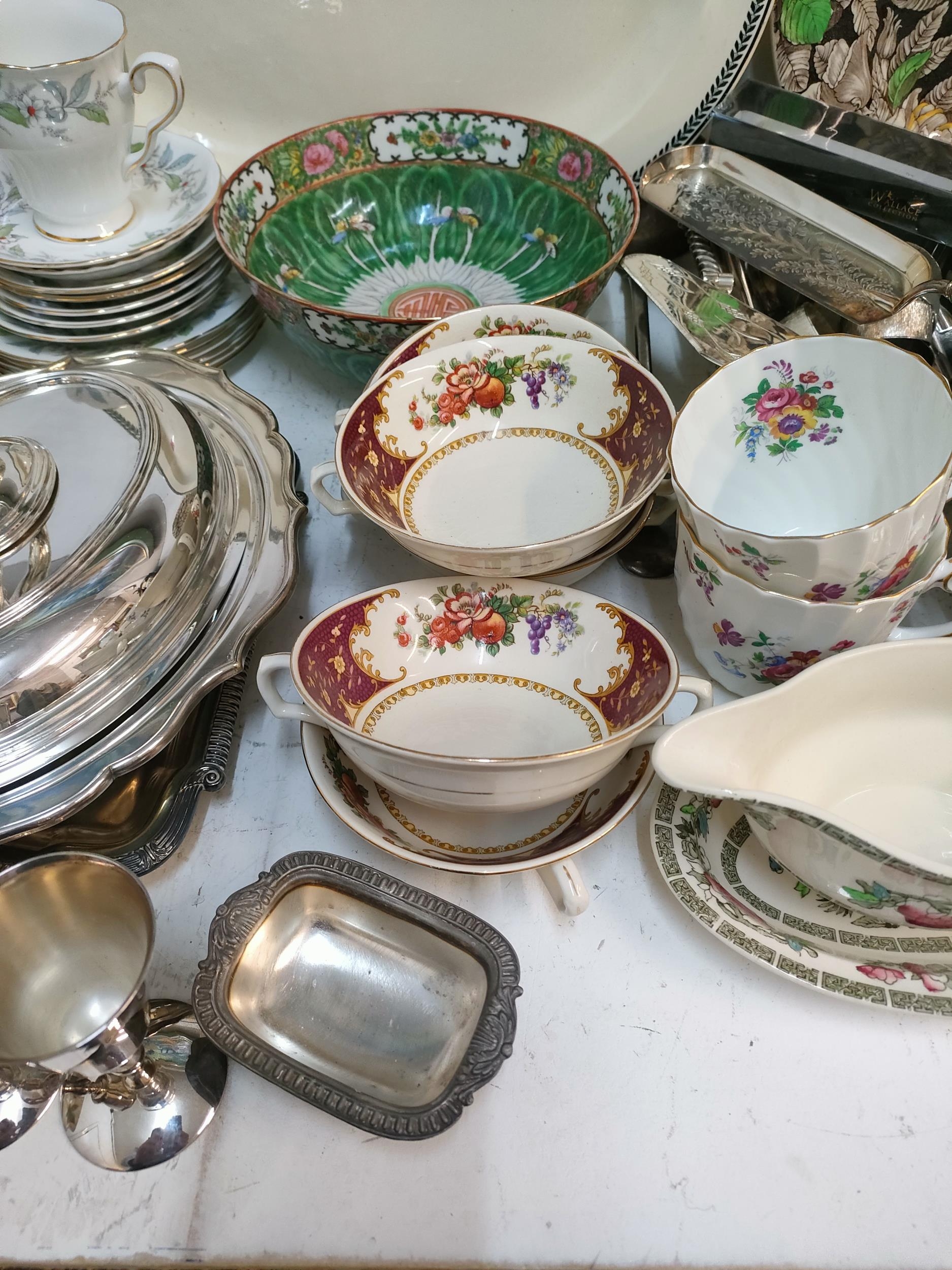 A mixed lot including silver plate, Gladstone Picardy pattern china, Wedgwood Etruria and Johnson - Image 4 of 6