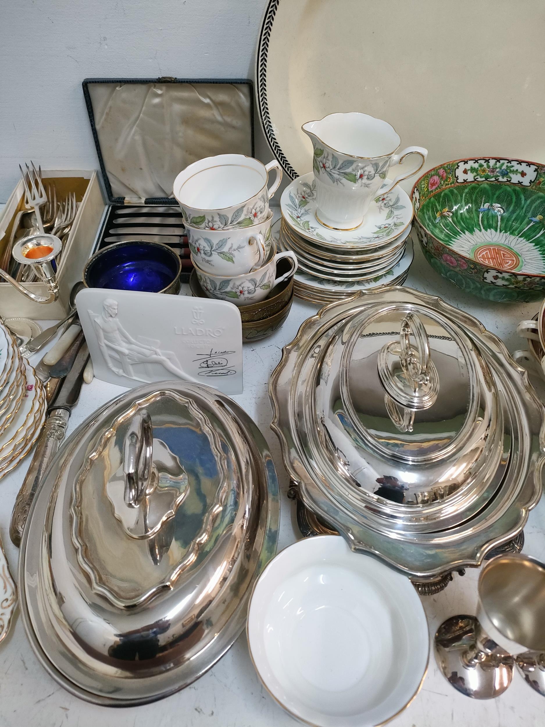 A mixed lot including silver plate, Gladstone Picardy pattern china, Wedgwood Etruria and Johnson - Image 3 of 6