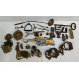 Metalware to include vintage hand and leg cuffs, spurs, horse brasses, spurs keys and other items