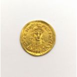 Eastern Roman Empire - Zeno (474-491), Gold Solidus, bust of Emperor Zeno, facing, helmented with