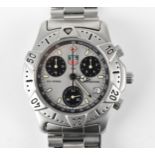 A Tag Heuer, Professional 200 metres divers, 2000 series, quartz, gents, stainless steel wristwatch,