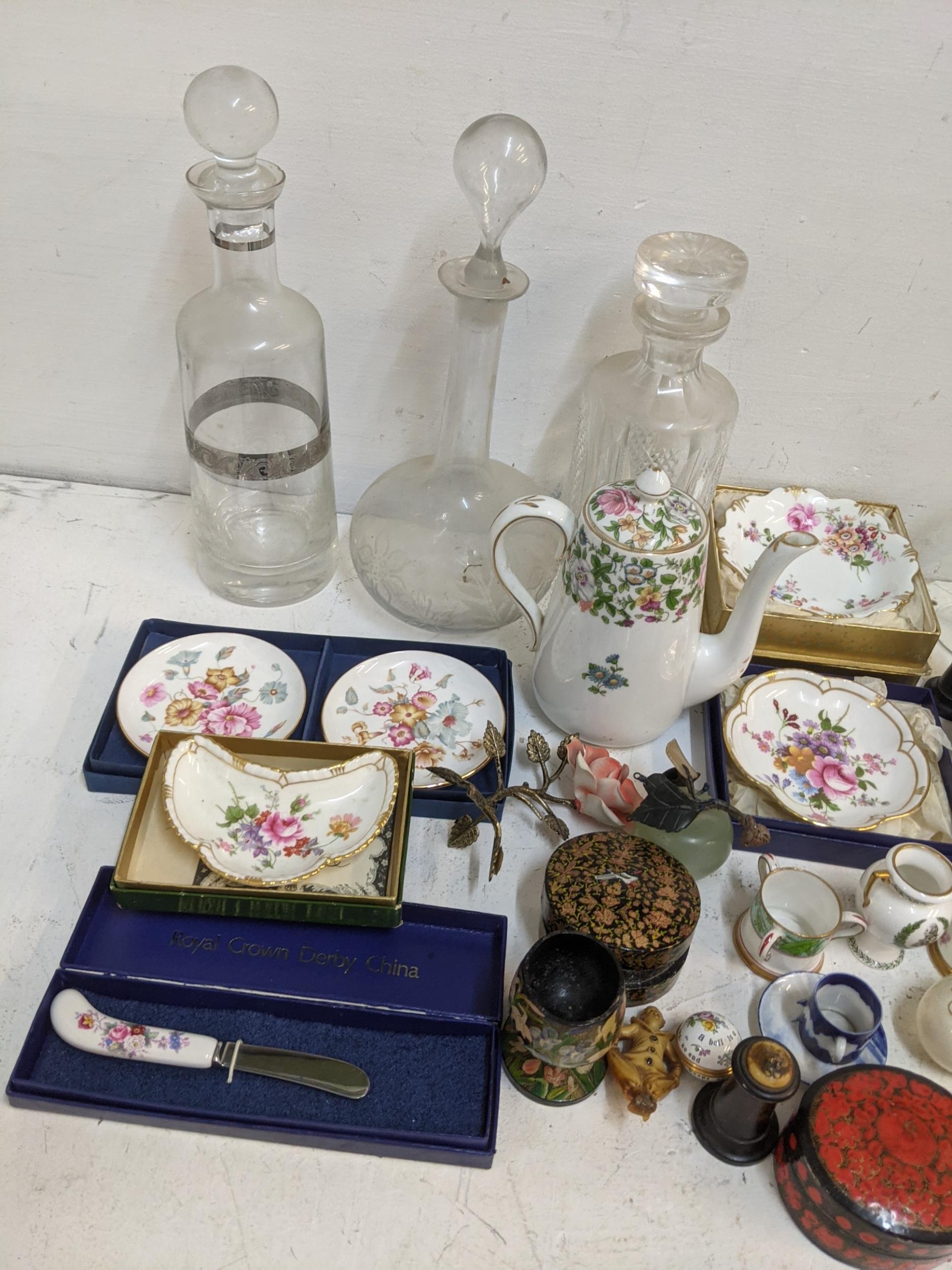 A mixed lot to include a boxed Royal Crown Derby, cut glass decanters, papiermache trinket boxes and - Image 3 of 3