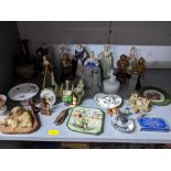 A mixed lot of ceramics and glass to include four Franklin Mint Historical Figures limited edition