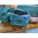 A Henselite Green Bowels travel case with contents and other cased bowls Location: