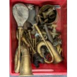 A mixed lot of metal and brassware to include horns, irons, horse brasses and others Location: A4M