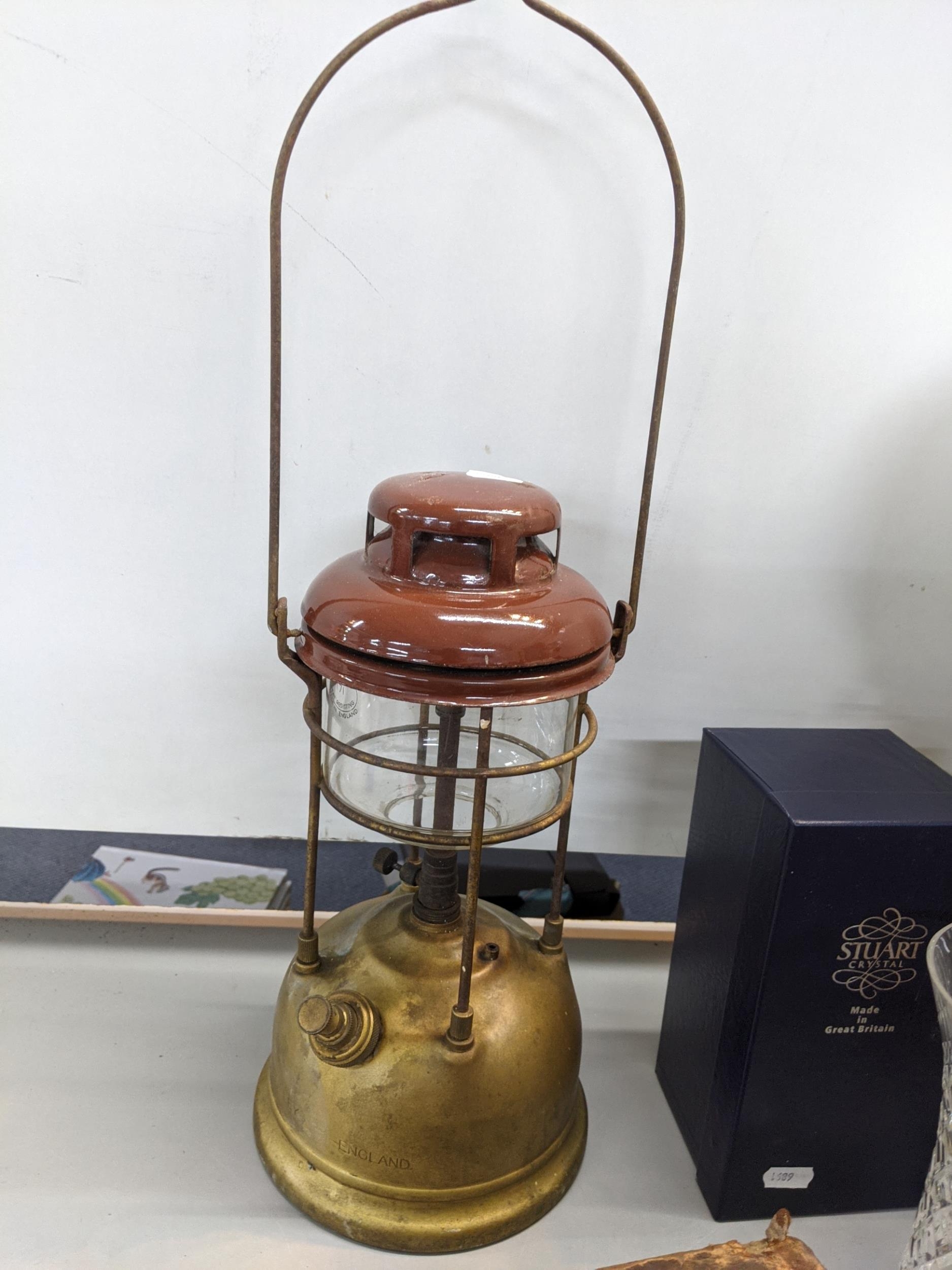 A mixed lot to include a Tillery Guardsman lamp, together with two oil lamps, a Rumtopf lidded - Image 4 of 6