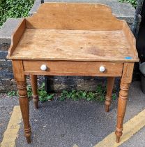 0A Victorian pine wash stand with single inset drawer, 95cm h x 76cm w Location: