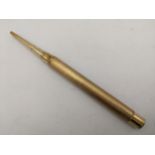 A 9ct gold propelling pencil, marked 375 probably London 1937 (weighable gold 19.9g) Location: