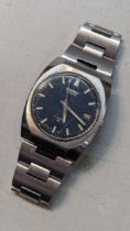 A 1970s Seiko gents automatic stainless steel date wristwatch Location: