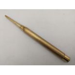 A 9ct gold propelling pencil, marked 375 probably London 1937 (gross weight 19.9g) Location: CAB5