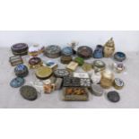 A mixed lot of mainly trinket boxes to include cloisonne examples, Leonardo collection and others