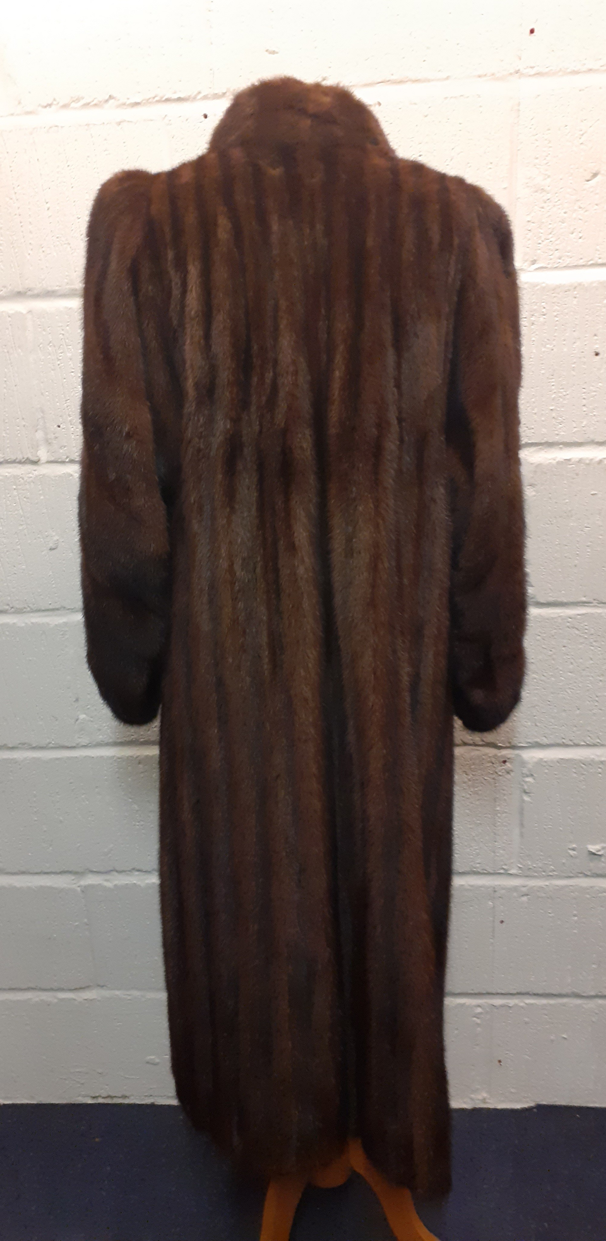 A late 20th Century brown mink full length coat having Juliet sleeves with cuffs, 49" long x 38" - Image 4 of 7
