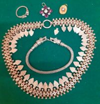 A small quantity of 20th Century costume jewellery to include a ethnic white metal necklace A/F