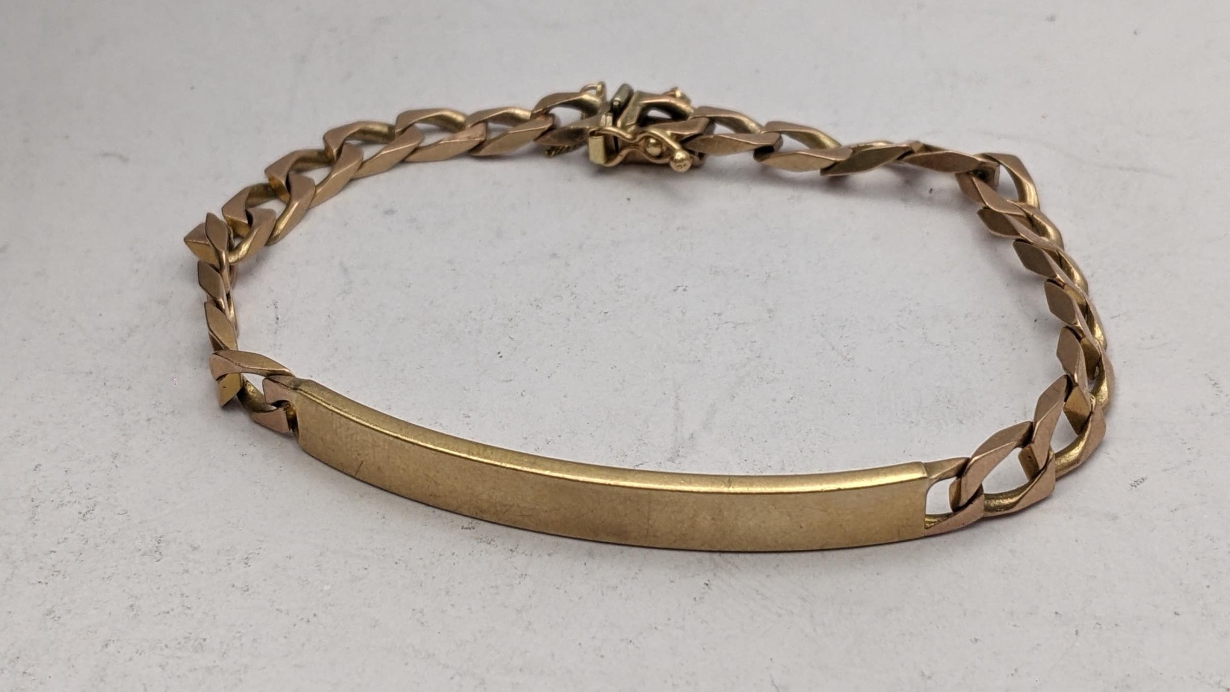 A gents 9ct gold bracelet 14g Location:
