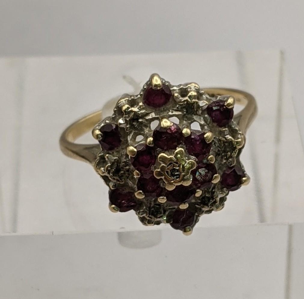 Three 9ct gold cluster rings one set with red garnets, one set with diamonds and rubies and one - Image 4 of 4
