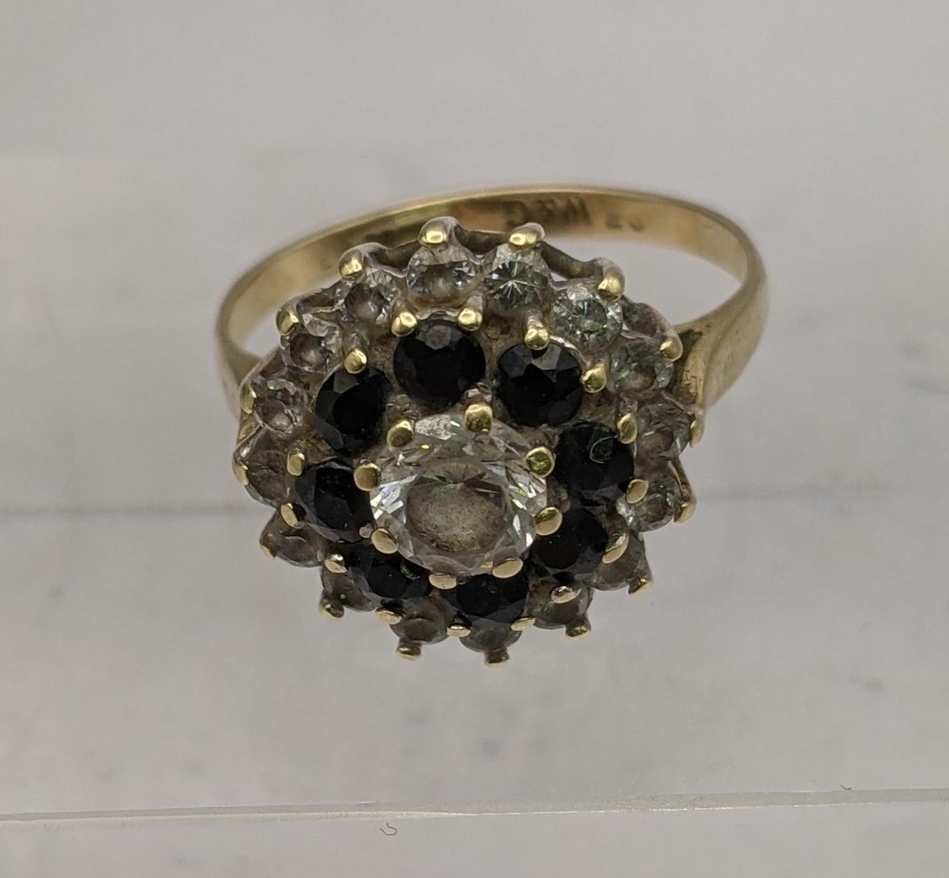 Three 9ct gold cluster rings one set with red garnets, one set with diamonds and rubies and one - Image 3 of 4