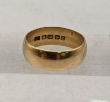 A 18ct gold gents wedding band, total weight 9g Location:
