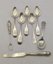 Mixed silver to include five silver fiddle pattern Irish tea spoons, together with an embossed