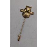 A 9ct gold stick pin, the terminal fashioned as a teddy bear 3.4g Location: