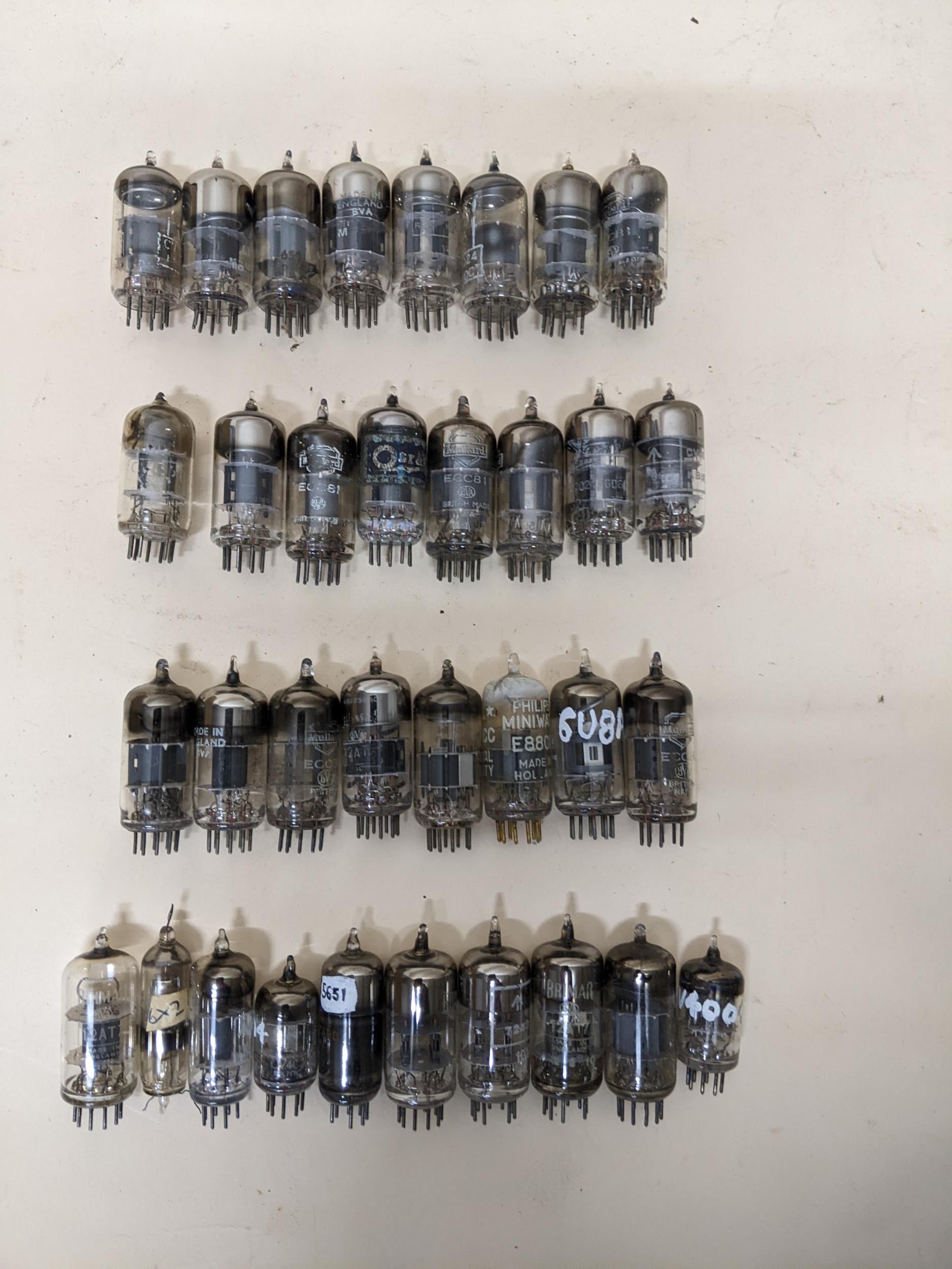 A quantity of radio valves to include Mullard EF80, Bentley valve, Mullard PL81, Dario PL83, GPO - Image 4 of 5