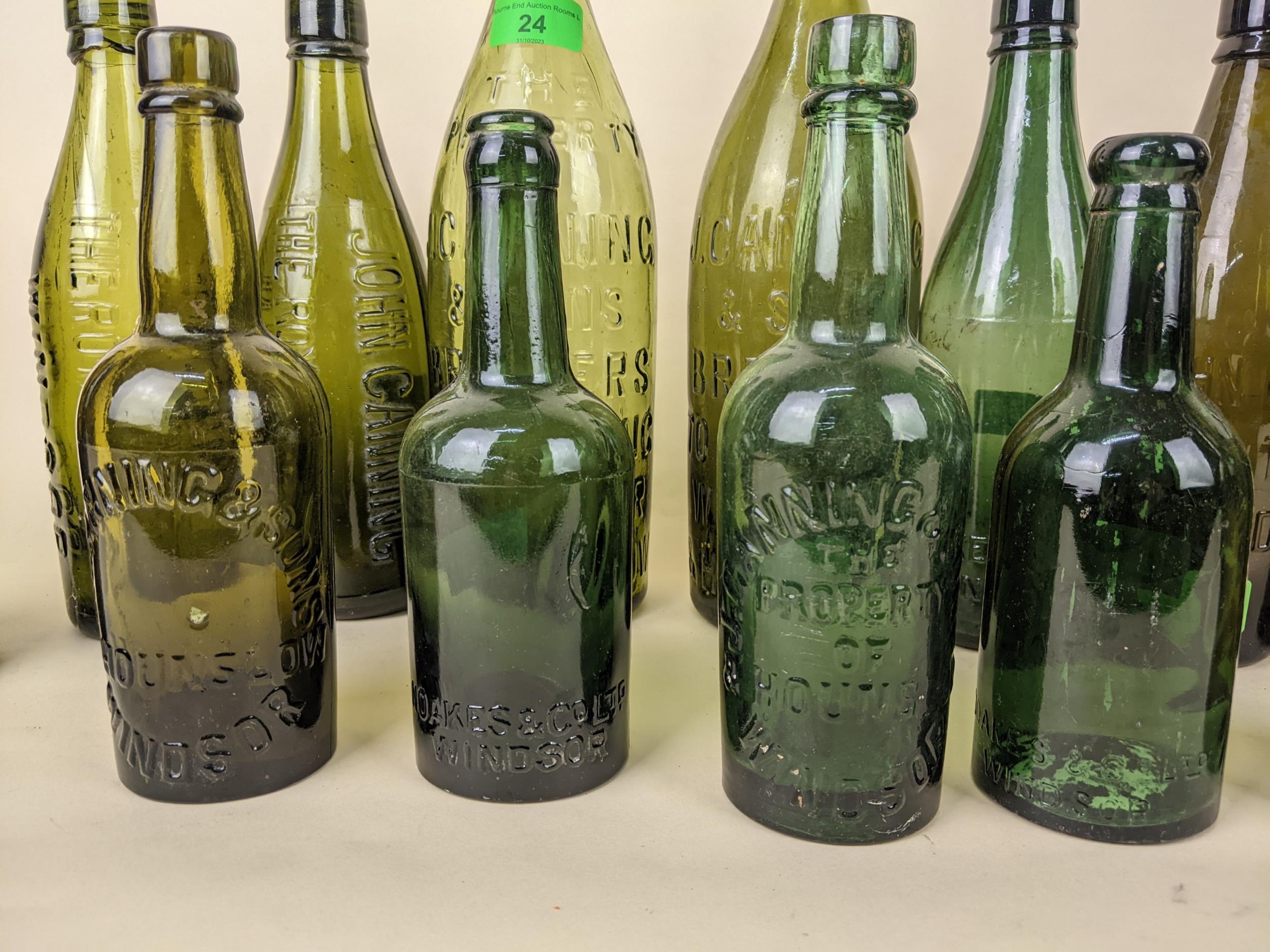 Thirteen Windsor beer bottles; ten variants from the John Canning brewery and three from Noakes - Image 3 of 4