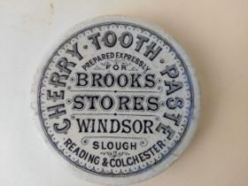 Brooks Stores, Windsor/Slough/Reading and Colchester 'Cherry Tooth Paste' pot lid