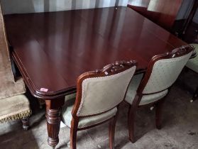 A Victorian mahogany extending dining table with two extra leaves, 74cm x 143cm unextended