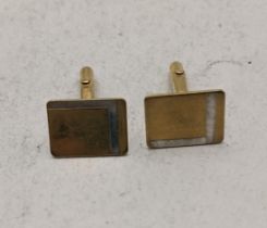 A pair of 9ct gold cufflinks 4.8g Location: