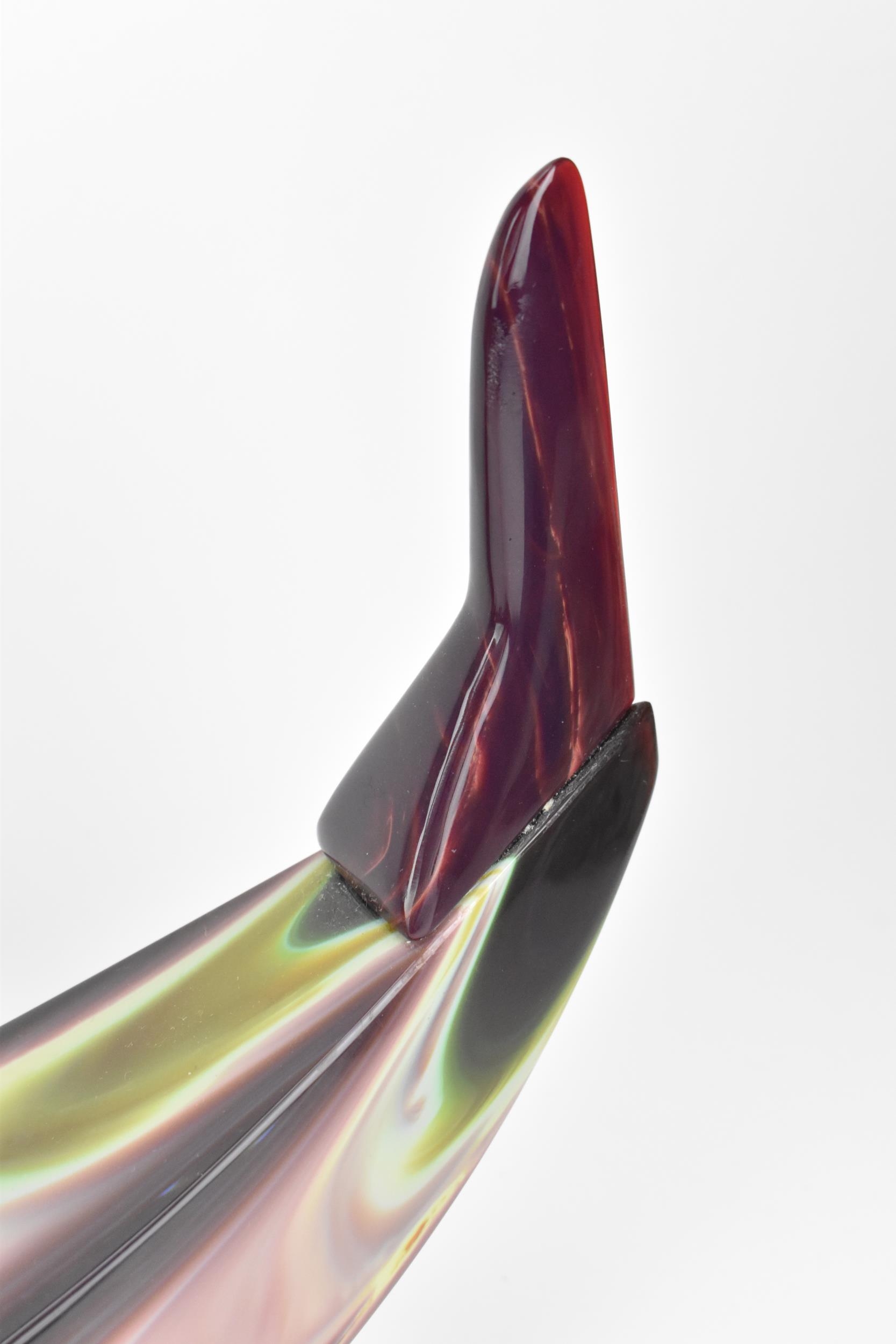 A large Italian Murano glass 'gondola' sculpture, in opaque tones of purple and yellow, with - Image 4 of 9