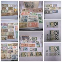 Mixed banknotes from around the world to include 1912 Russia, Gibraltar, WWII era and later