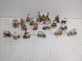 Lilliput Lane - Fifteen Christmas decoration cottages, two small cottages and The Star Inn all