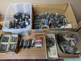 A quantity of radio valves, some broad to include Mullard, Tuncsray valve, Osram pinnacle and