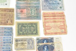 A mixed collection of early 20th century and later world banknotes, to include Germany 1914,