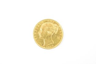 United Kingdom - Victoria (1837-1901) 'Shield Back' sovereign, die number 15, damage from possible